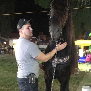 Meet your Posher, Mark